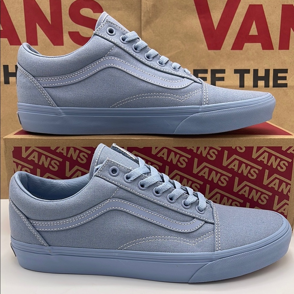 Vans WMNS Sky Blue Canvas Sneakers Old Skool
Pastel Mono Dusty Blue
VN000CT8DSB - Picture 5 of 16